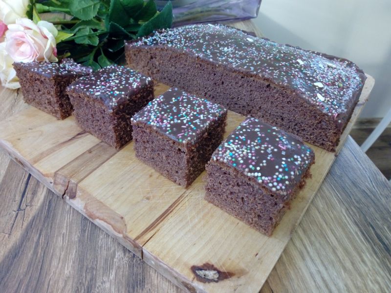 Czekoladowe ciasto z białek z coca colą Czekoladowe ciasto z białek z coca colą