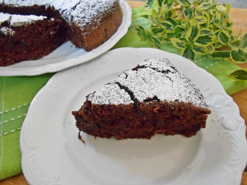 Czekoladowe ciasto z cukinią