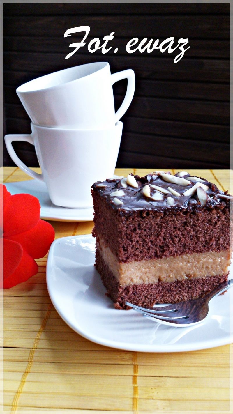 Czekoladowe ciasto z masą advokatową Czekoladowe ciasto z masą advokatową