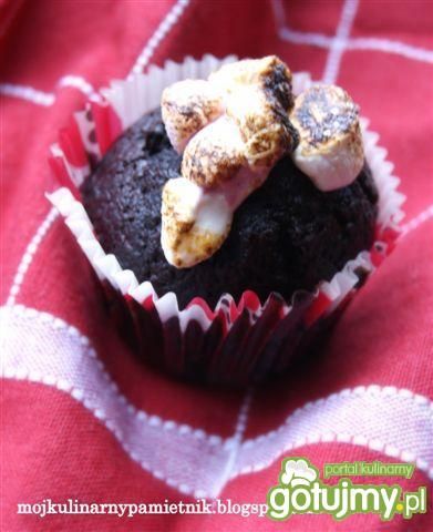 Czekoladowe muffinki z piankami Czekoladowe muffinki z piankami