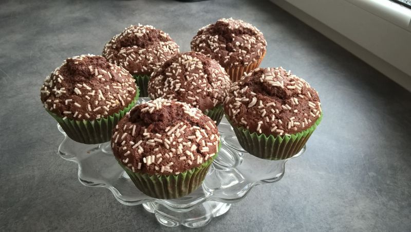 Czekoladowe muffinki z posypką Czekoladowe muffinki z posypką