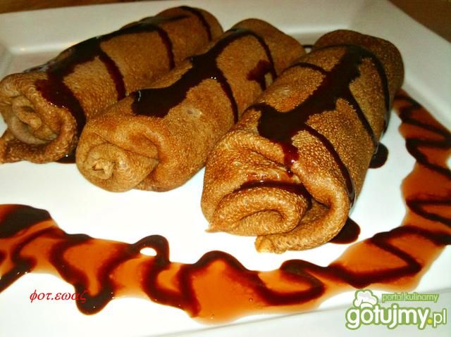 Czekoladowe naleśniki z dżemem