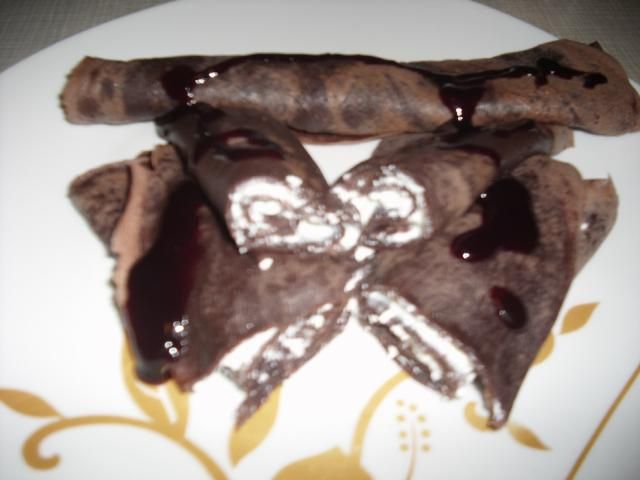 Czekoladowe naleśniki z serem