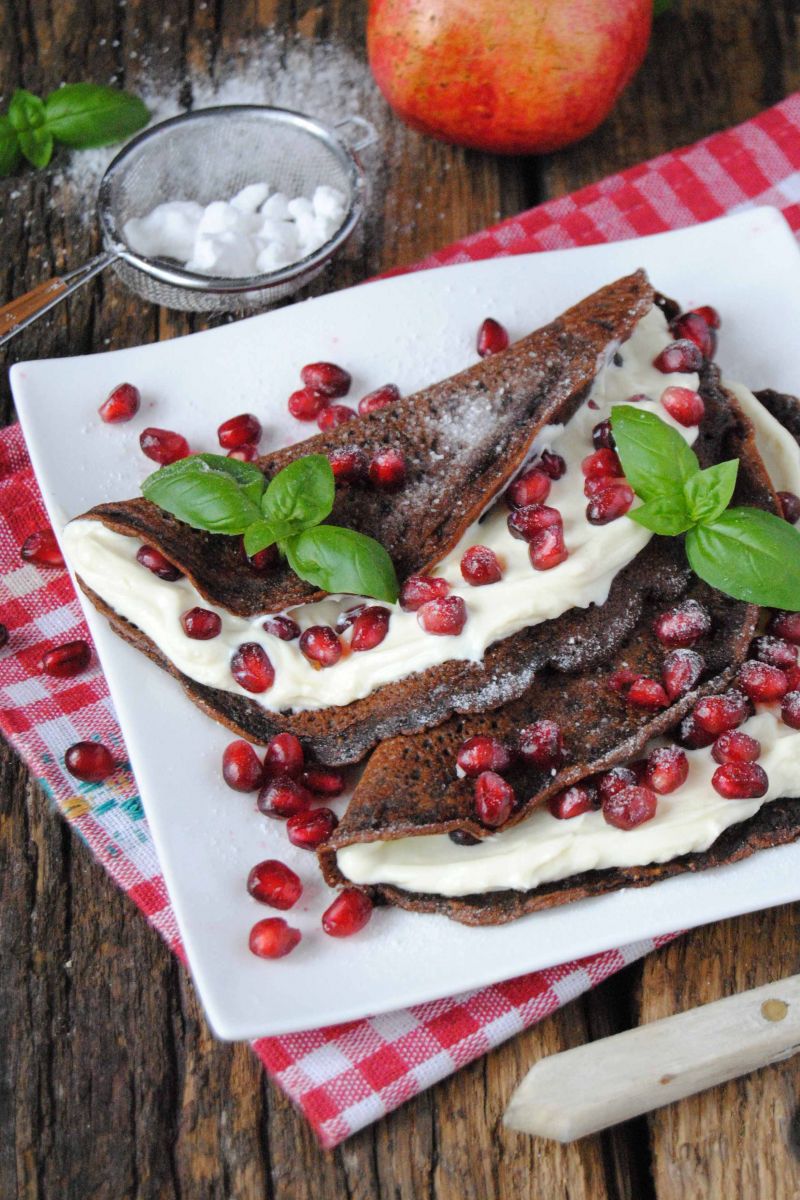 Czekoladowe naleśniki z serem i grantem