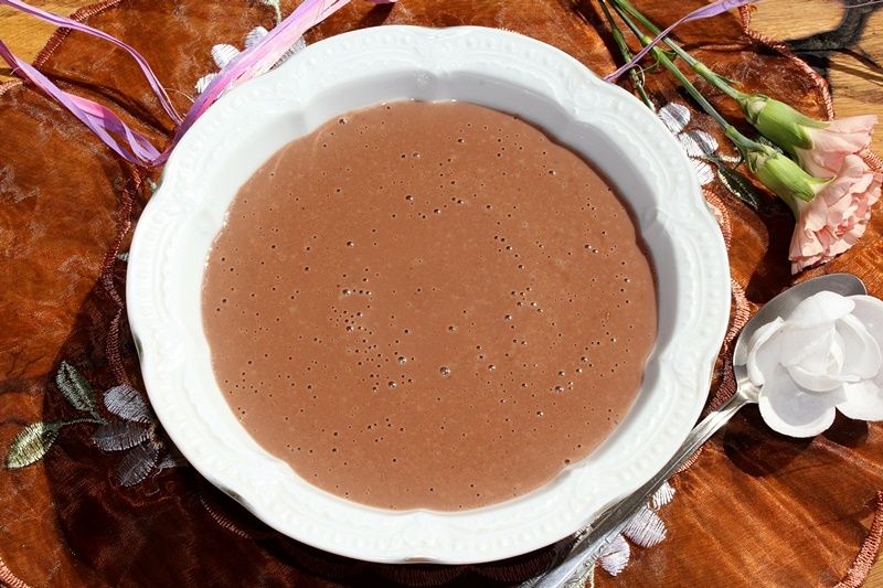 Czekoladowo-bananowy pudding z kaszy manny  Czekoladowo-bananowy pudding z kaszy manny