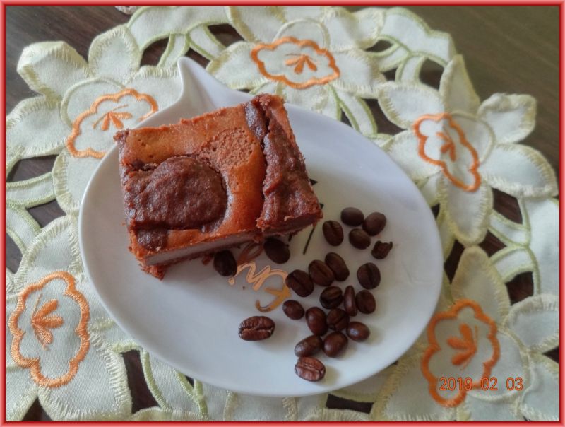 Czekoladowo-kawowy sernik w cieście z mąki żytniej Czekoladowo-kawowy sernik w cieście z mąki żytniej