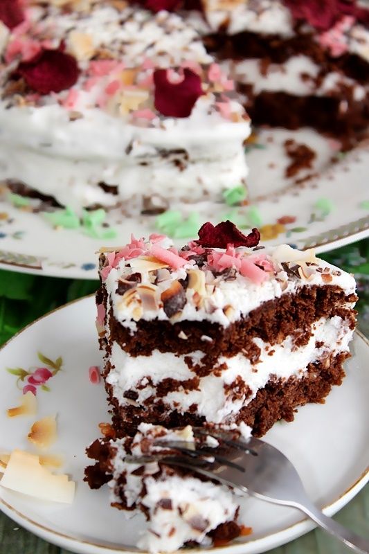 Czekoladowo-kokosowy torcik z białej fasoli