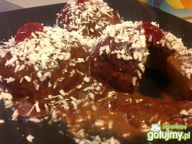 Czekoladowo- mialinowe brzoskwinki