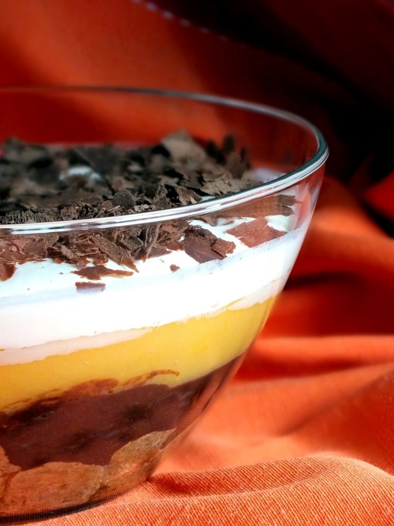 Czekoladowo-pomarańczowy trifle Czekoladowo-pomarańczowy trifle