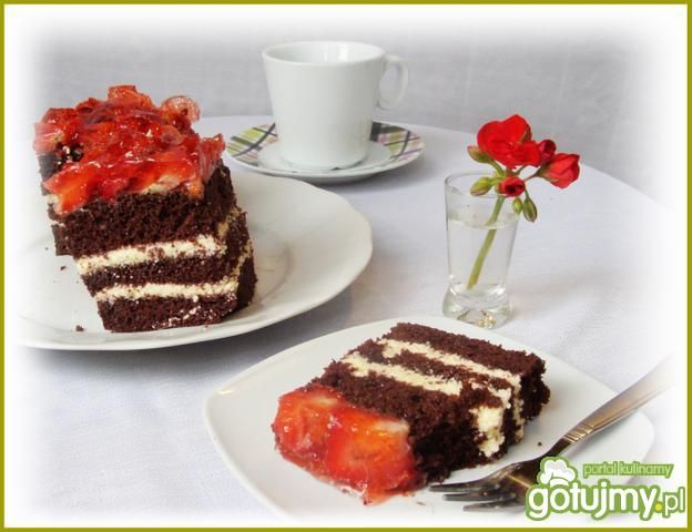Czekoladowo-truskawkowe torciki  Czekoladowo-truskawkowe torciki