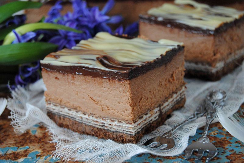 Czekoladowo- wafelkowy sernik Czekoladowo- wafelkowy sernik