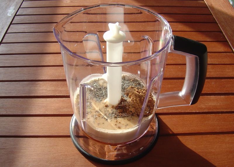 Czekoladowy deser - mus z nasionami chia