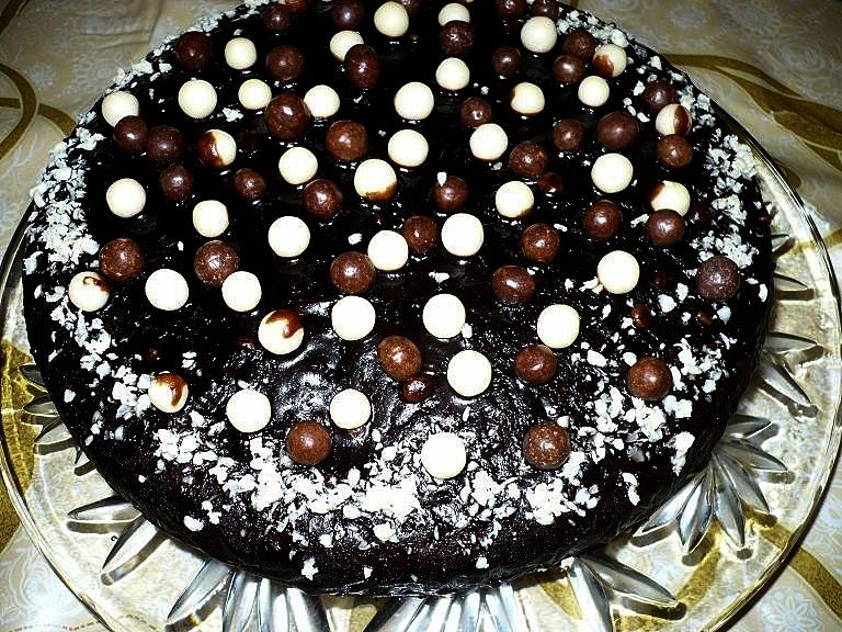 Czekoladowy murzynek z groszkami