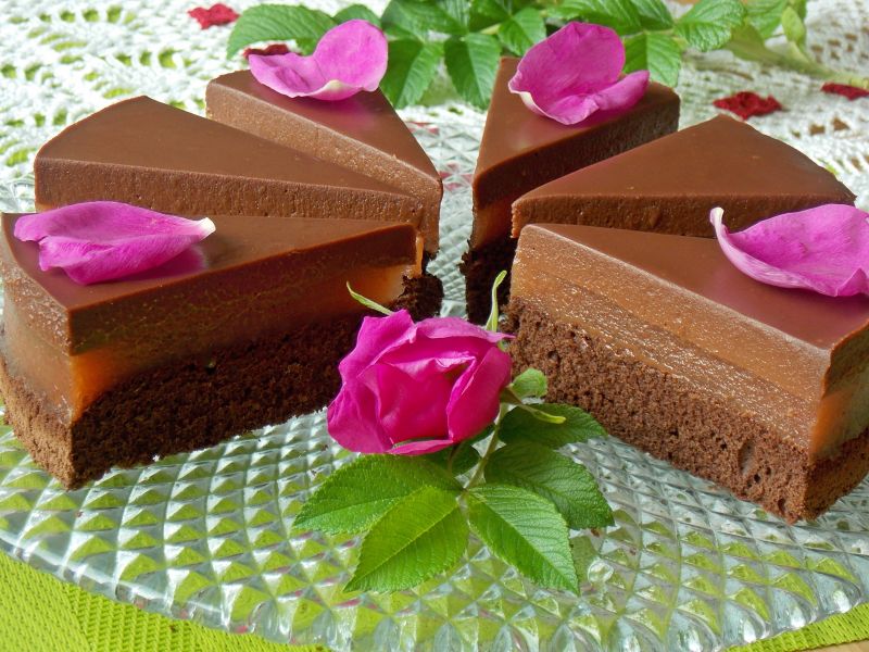 Czekoladowy torcik z rabarbarem