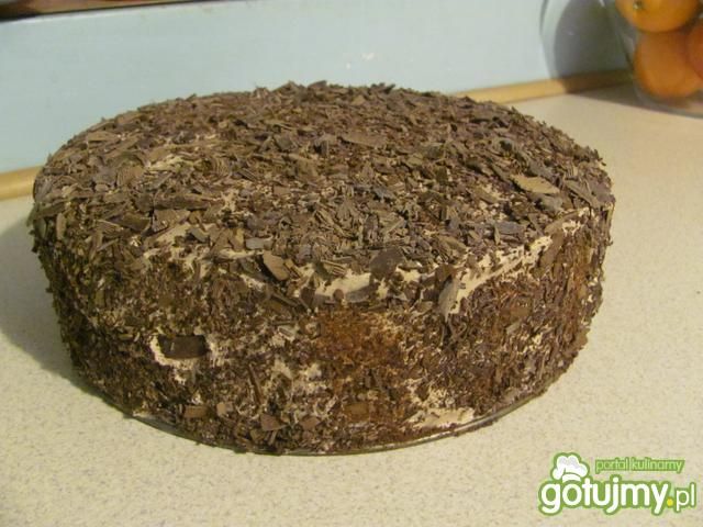 Czekoladowy tort urodzinowy Czekoladowy tort urodzinowy