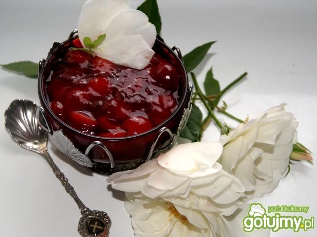 Czereśnie i róża w kisielu  Czereśnie i róża w kisielu