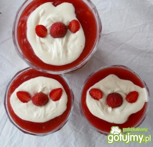 Czerwcowy kisielek truskawkowy Czerwcowy kisielek truskawkowy