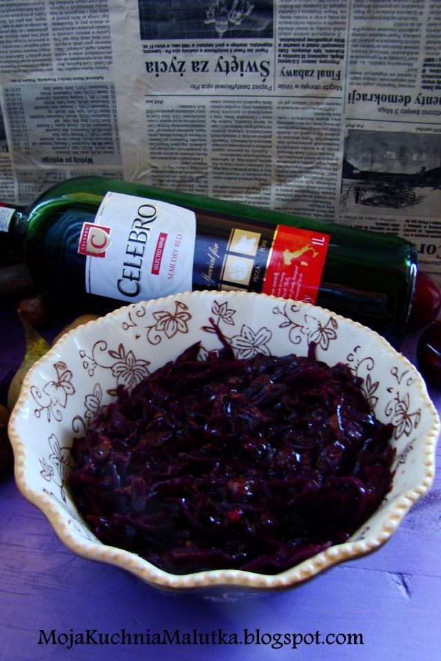 Czerwona kapusta na czerwonym winie