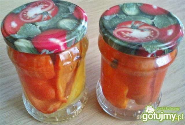 Czerwona papryka konserwowa 