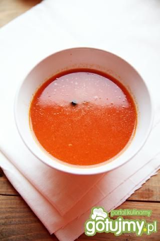 CZerwona zupa póżnego lata