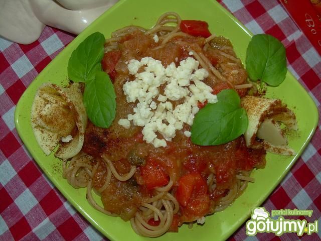 Czerwone spaghetti Czerwone spaghetti