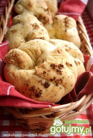 Czosnkowe bułeczki supełki