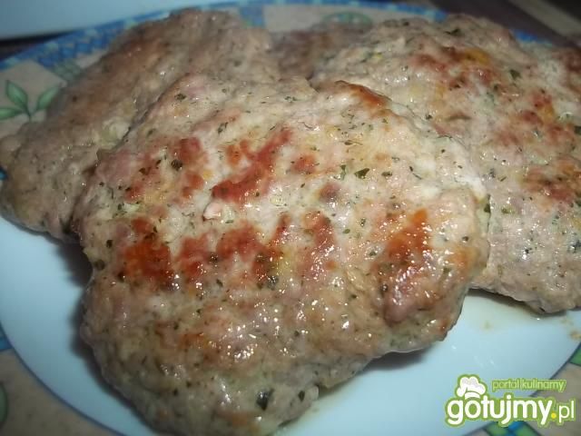 Czosnkowe kotlety do hamburgerów