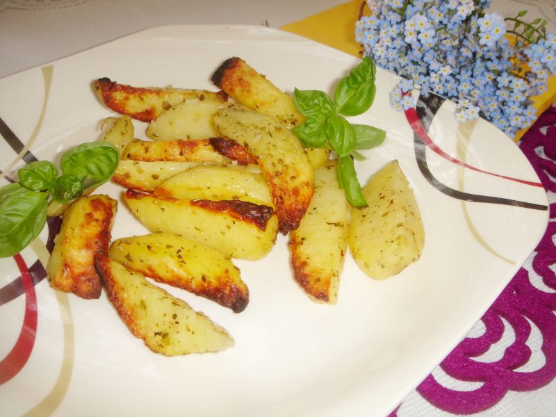 Czosnkowo ziołowe frytki z piekarnika