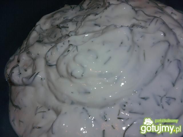 Czosnkowy dip do chipsów  Czosnkowy dip do chipsów