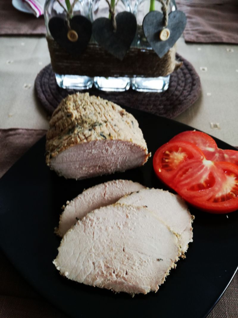 Czosnkowy filet z indyka