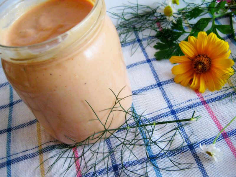 Czosnkowy sos Czosnkowy sos