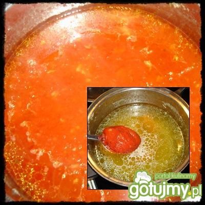 Czysta pomidorowa z lanymi kluskami