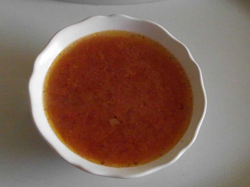 Czysta pomidorowa z papryką i suszonymi pomidorami Czysta pomidorowa z papryką i suszonymi pomidorami