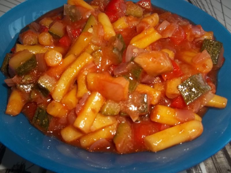 Danie jednogarnkowe z fasolką szparagową