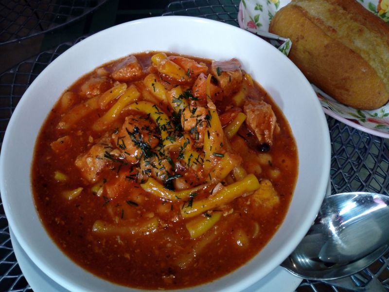 Danie jednogarnkowe z fasolką szparagową