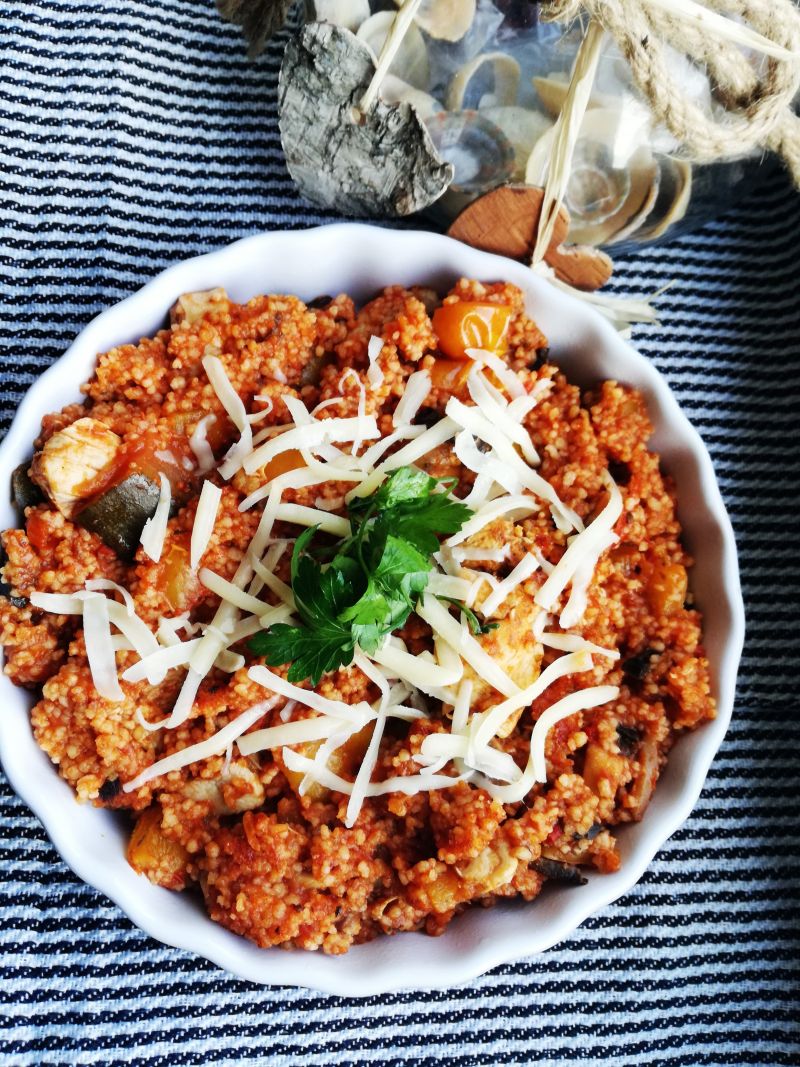 Danie jednogarnowe-z kaszą kuskus