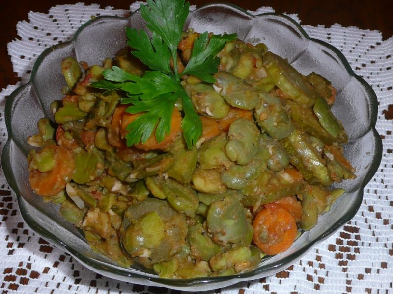 Danie ze świeżym bobem