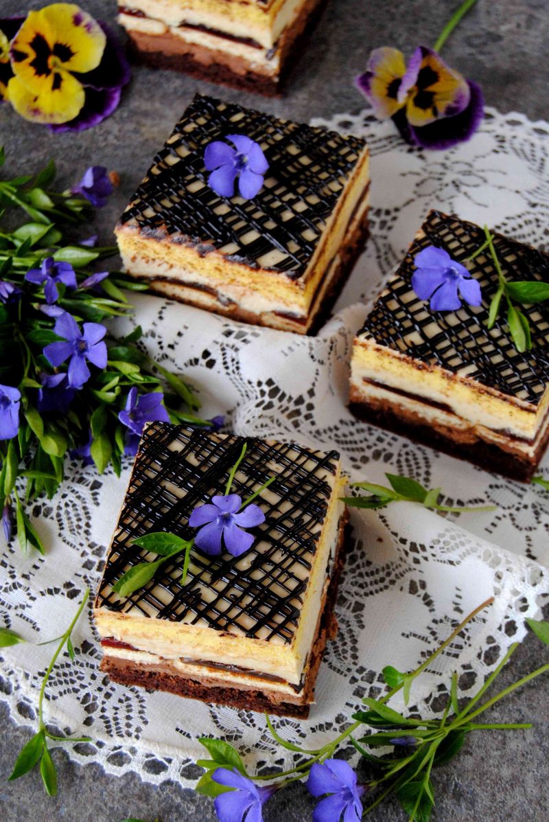 Delicjusz czekoladowo- chałwiowy Delicjusz czekoladowo- chałwiowy