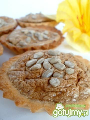 Delikatne babeczki orzechowe 