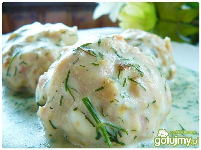 Delikatne pulpeciki w koperkowym sosie