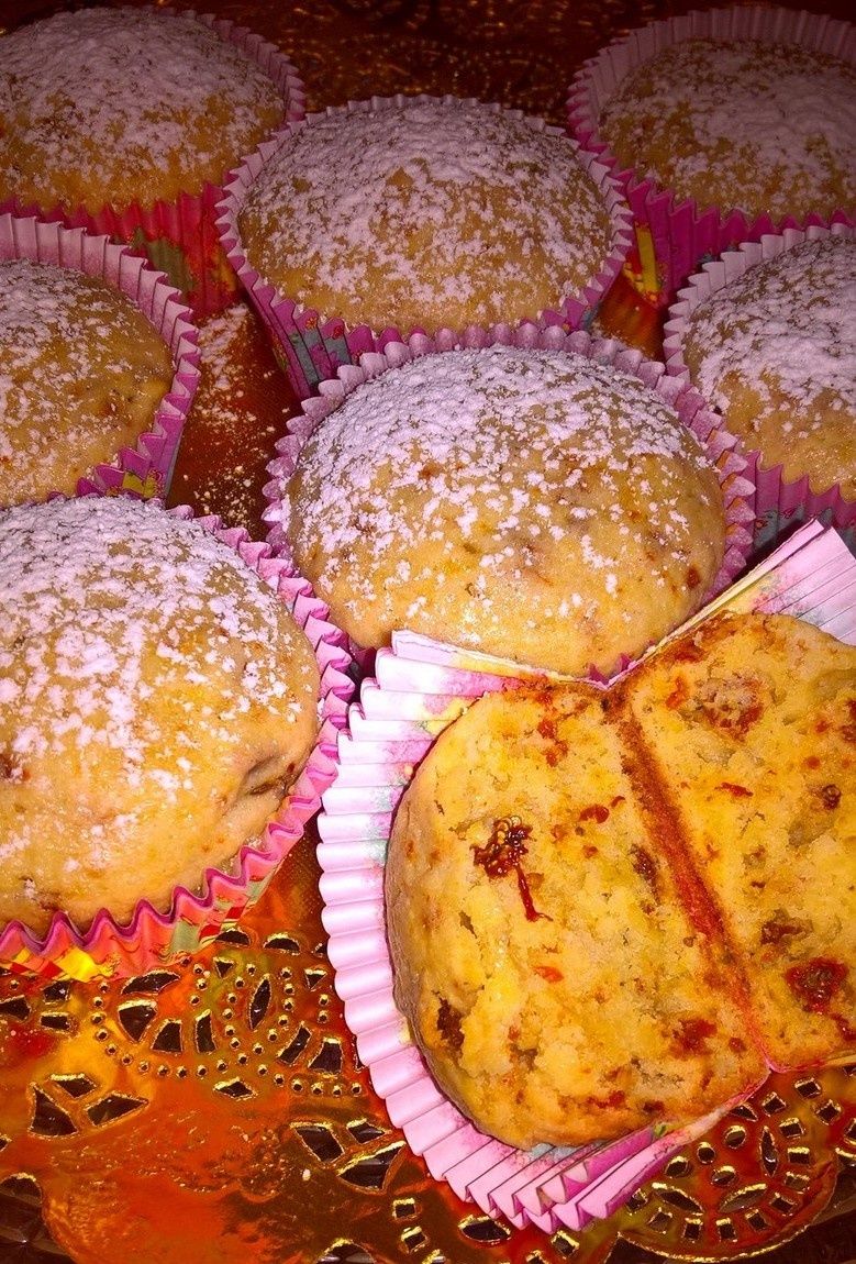 Delikatnie kokosowe babeczki z jagodami goji Delikatnie kokosowe babeczki z jagodami goji