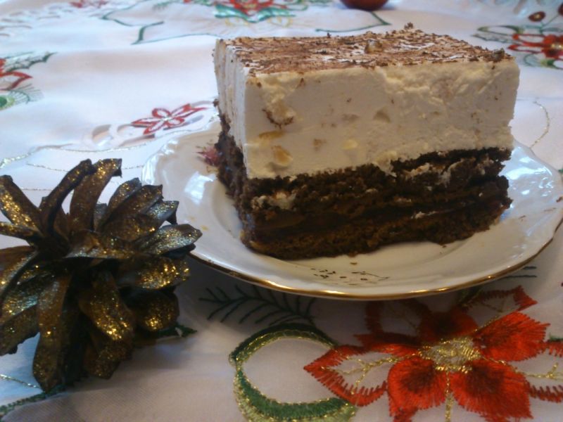 Delikatny sernik z białą czekoladą