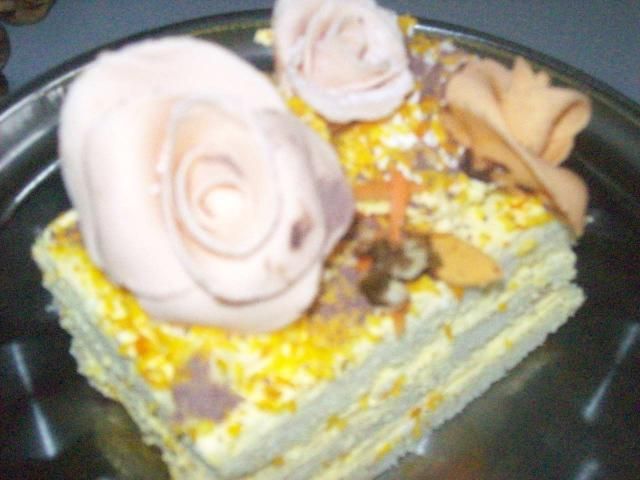 Delikatny tort ze śmietaną Delikatny tort ze śmietaną