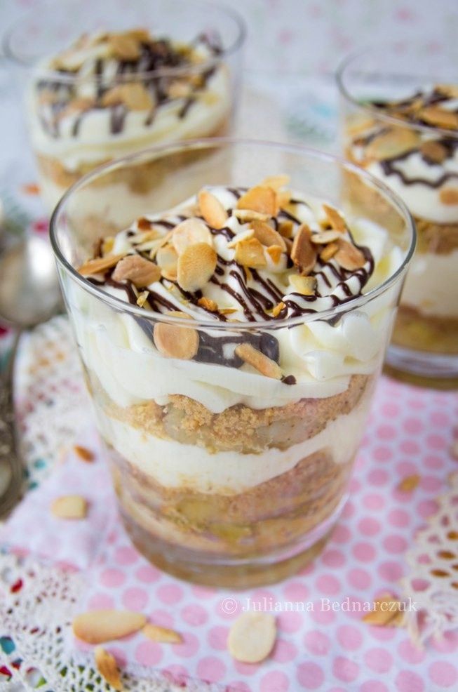 Deser a'la szarlotka z kremem