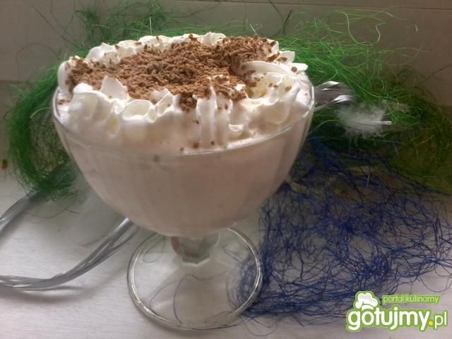 Deser bananowo-truskawkowy jak tiramisu Deser bananowo-truskawkowy jak tiramisu