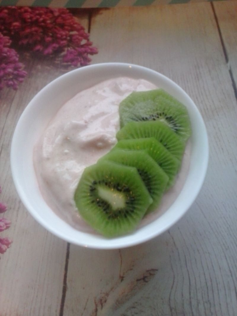 Deser białkowy z dżemem Deser białkowy z dżemem