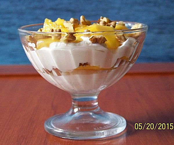 Deser Brzoskwiniowa uczta Deser Brzoskwiniowa uczta