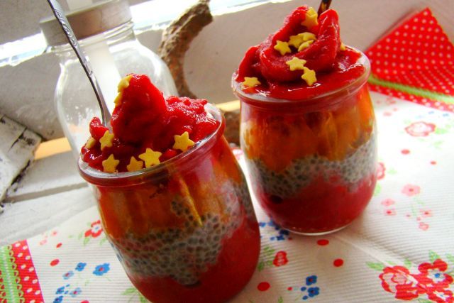 Deser dyniowo truskawkowy z nasionami chia