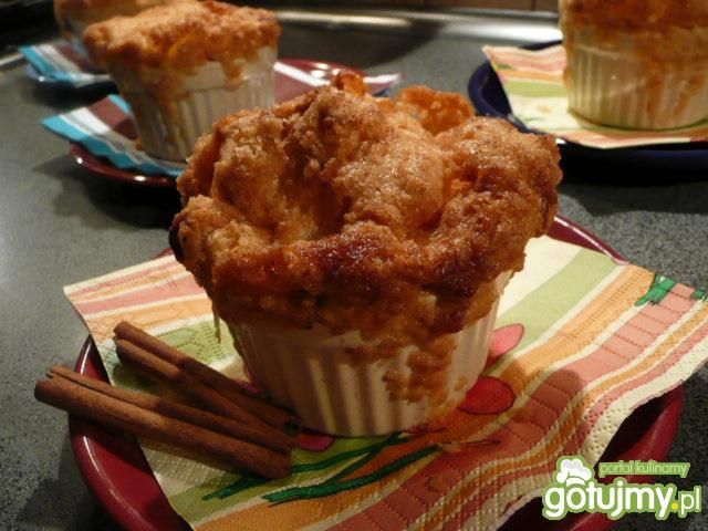 Deser jabłkowy z kruszonką na ciepło