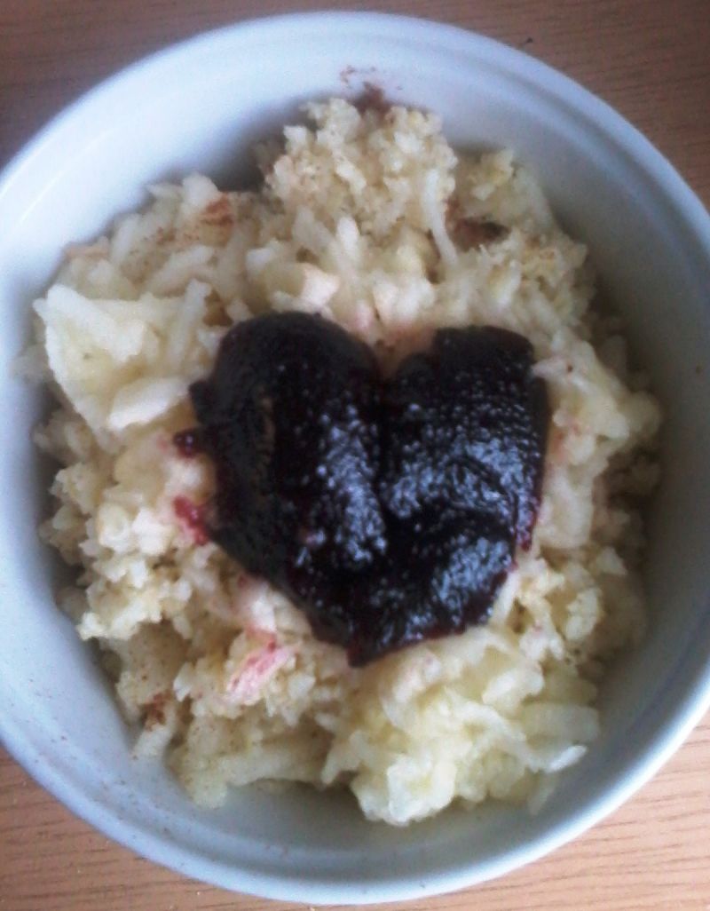 Deser jaglano-jabłkowy